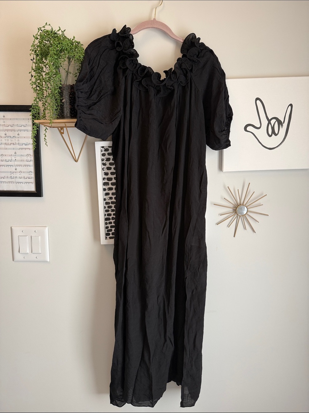 SHEIN Black Off the Shoulder Dress with Ruffle Neck & Puff Sleeves